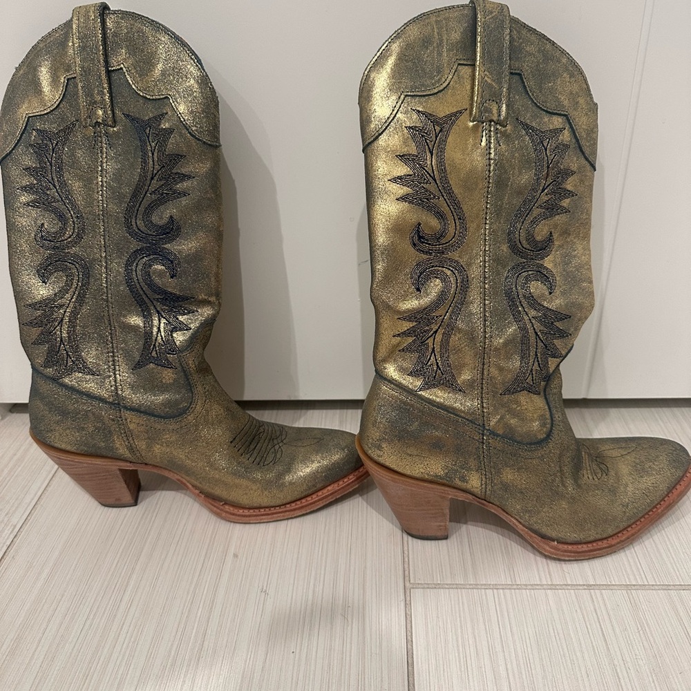 Shyanne Gold Cowboy Boots - Picture 5 of 5